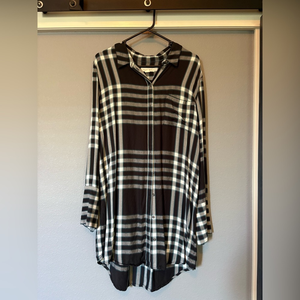 Treasure & Bond Black and White Long Sleeve Shirt Dress